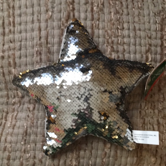 NWT- Two tone sequins plush star pillows - Picture 2 of 8
